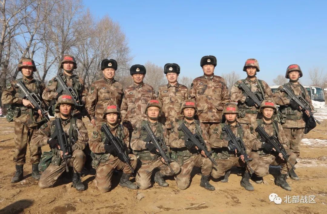 第79集团军某旅让参加陆军"精武—2018"参赛队员成为官兵训练样板