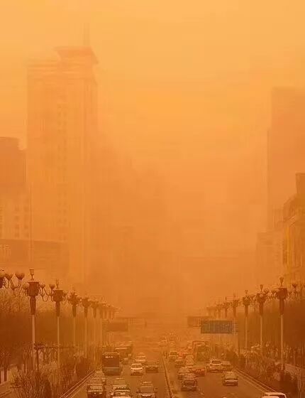 67兰州遭风沙锁城沙子在嘴里滋滋地响