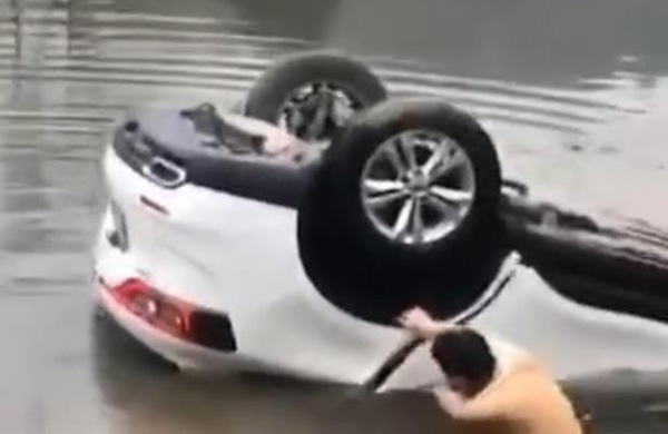 事发现场。视频截图