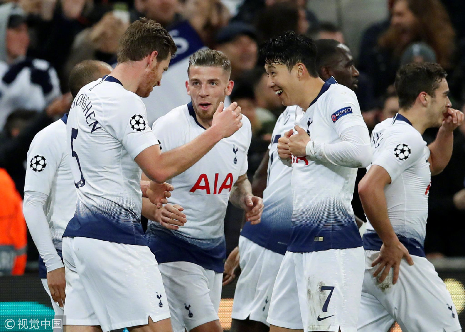 体坛联播|孙兴慜进球热刺欧冠大胜,卡纳瓦罗向