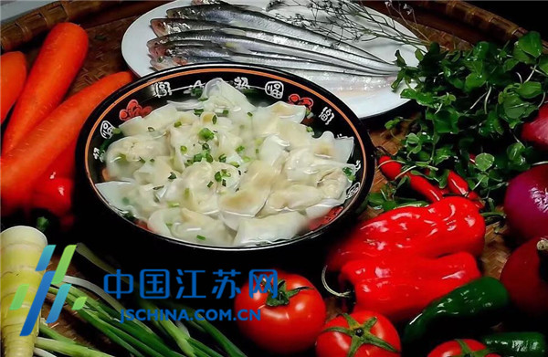 扬中仪禾大酒店创新河豚菜肴 舌尖美味赢来回头客