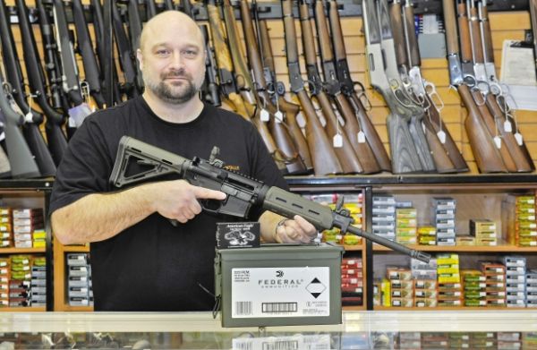 美国私人拥枪数量成糊涂账枪支激增属事实