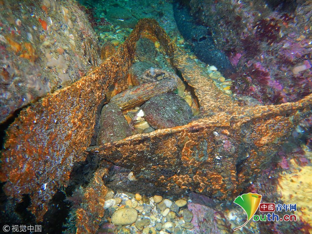 西班牙潜水者发现二战时期德军潜艇残骸