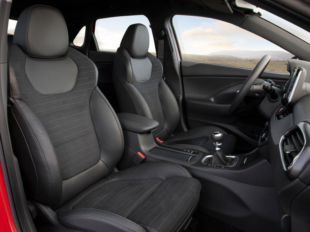 1.4t 8挡双离合,15万内又一拉风,好开的小车面世!