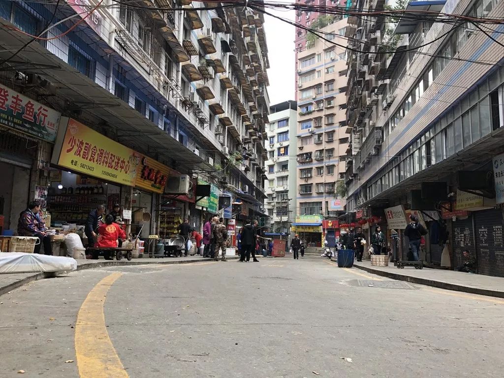 万州这里变化真大往来市民都跷大拇指