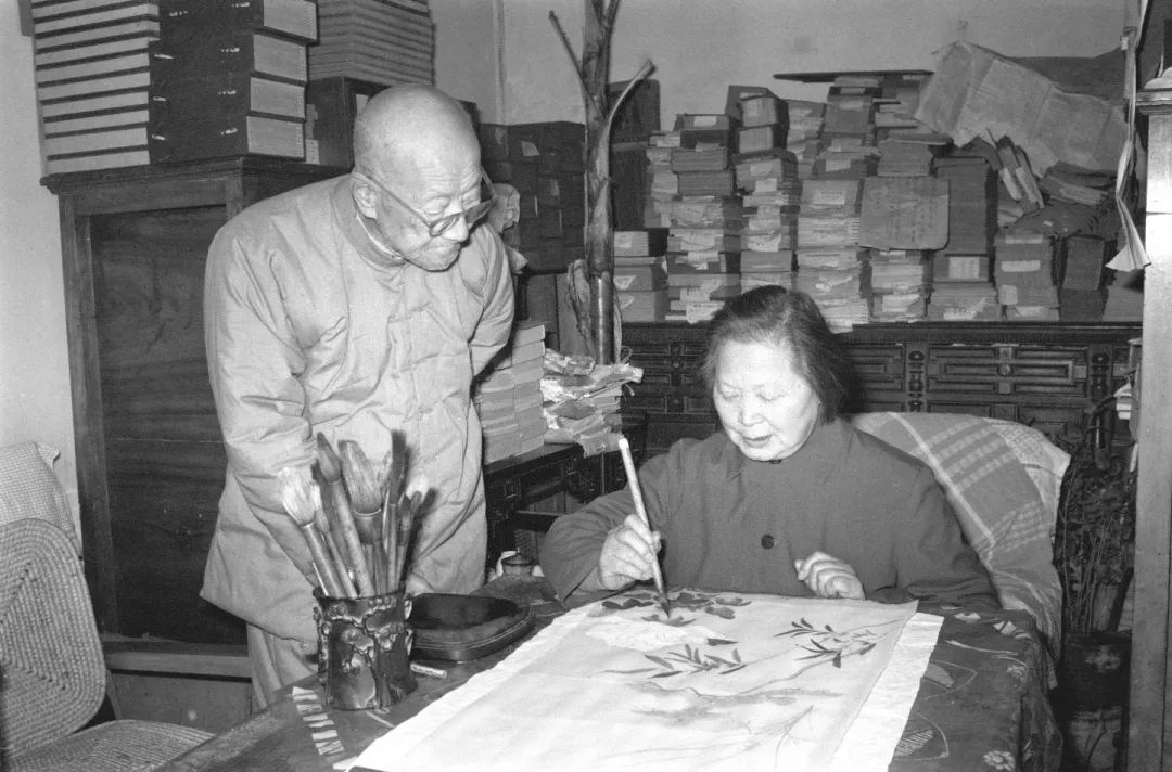 张伯驹和夫人潘素永存吾土,世传有绪通常来说,古代书画作品每经历一次