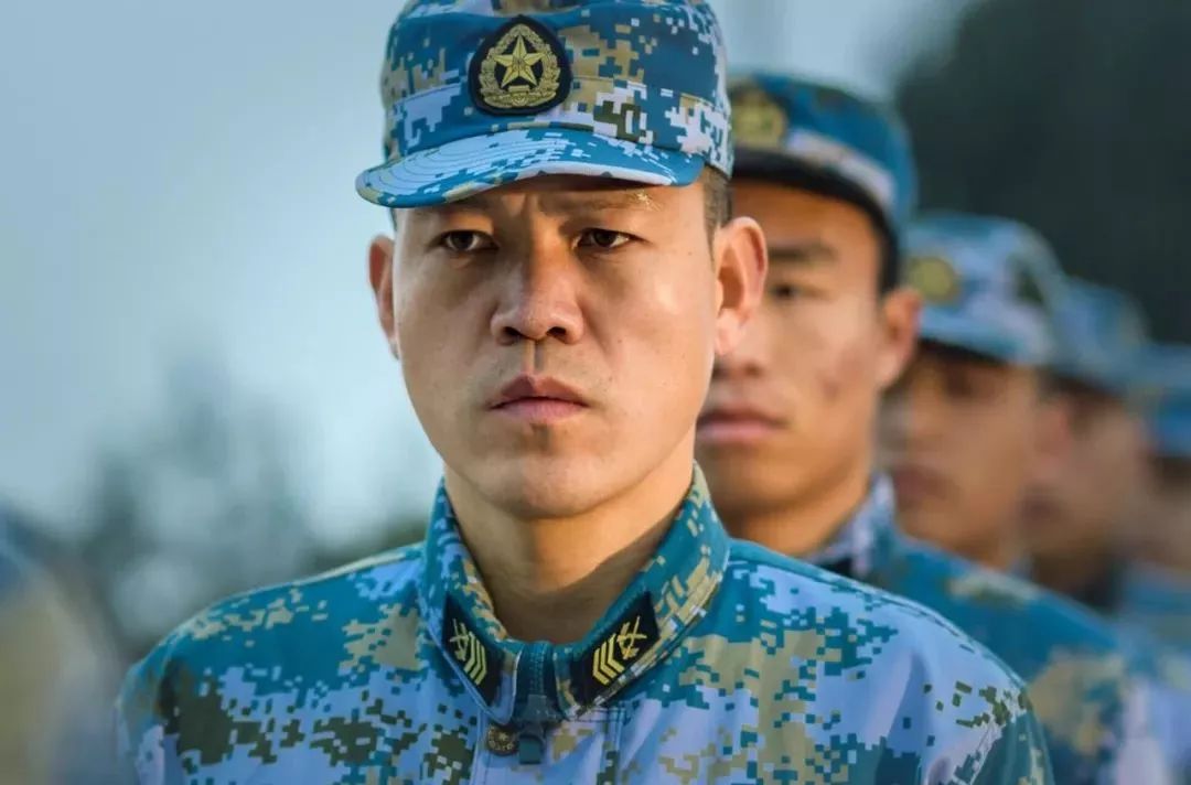 到部队锻炼自己,是李国勇最初的想法.