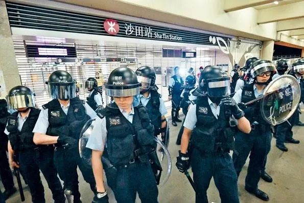 守职而不废:“救火处长”内部信:感谢港警 守职不废处义不回 来源:星岛日报