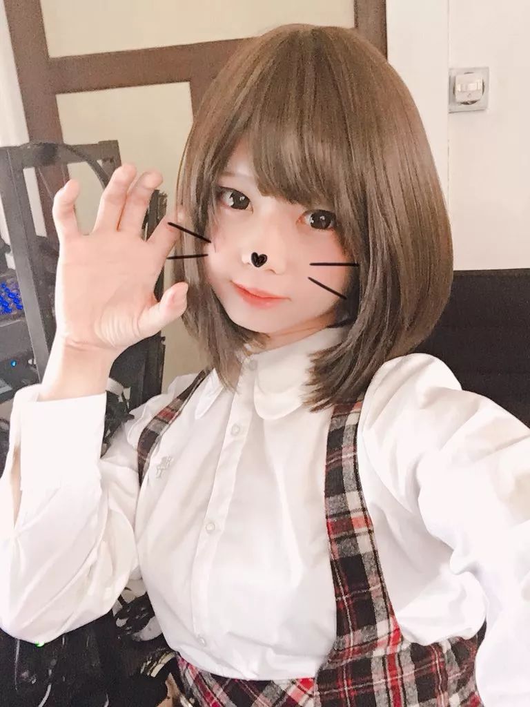 30岁日本大叔穿女装!这样穿走在街上完全不知道他是一个男的!