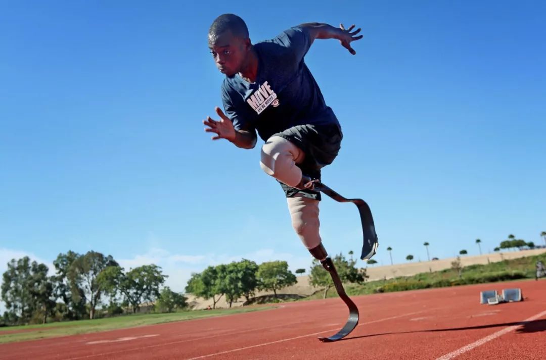 『刀锋战士』400米跑44.42秒