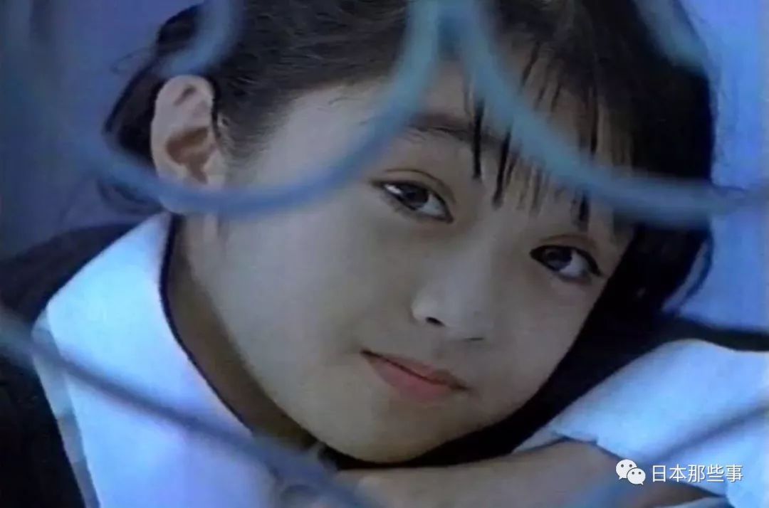 被称万年童颜的安达佑实 老了之后竟然是长这样