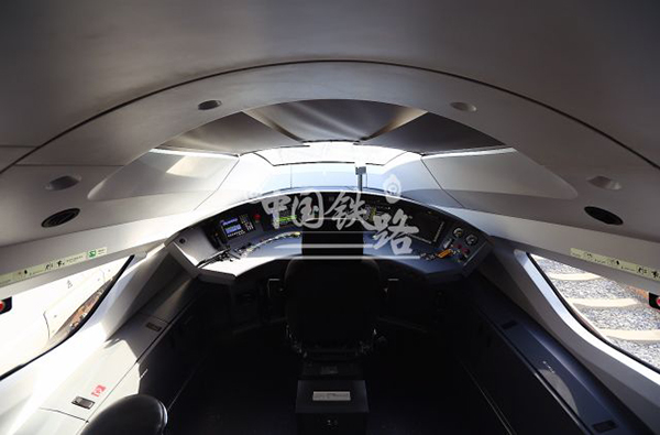 cr400bf-a型长编组"复兴号"列车,总长度超过400米