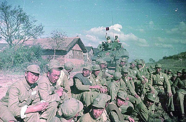 1945年5月9日,基本康复的米科沙通过收音机听到了纳粹德国投降的消息