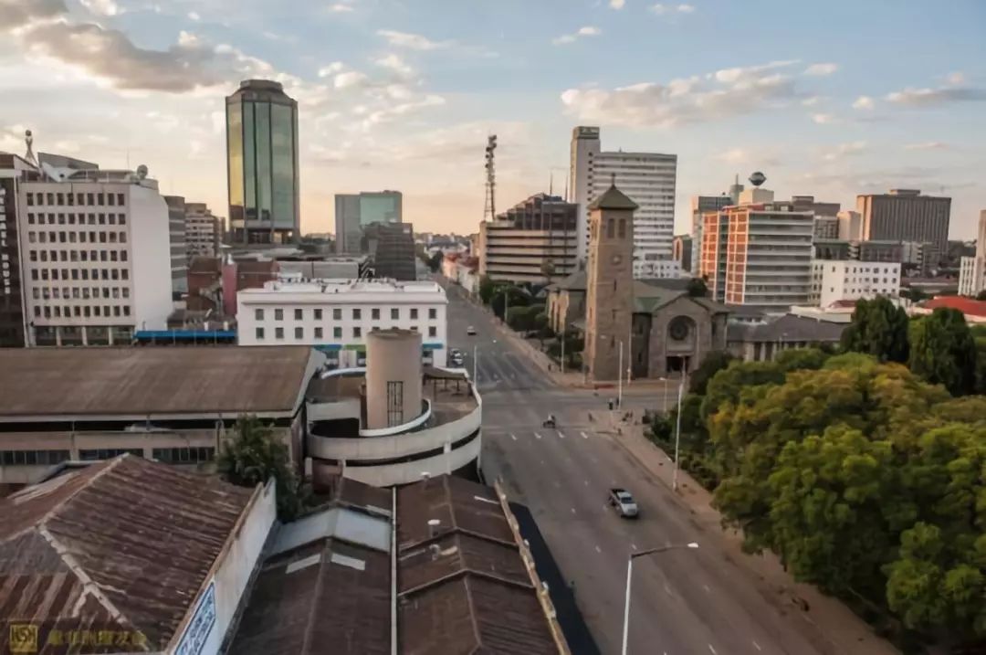 津巴布韦之训:放水救不了危机