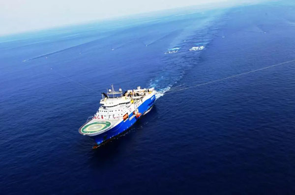 与共和国共成长中国海油从海上石油新兵到世界能源巨轮