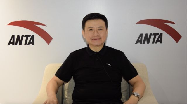 安踏集团总裁郑捷中国体育产业不可盲目效仿欧美