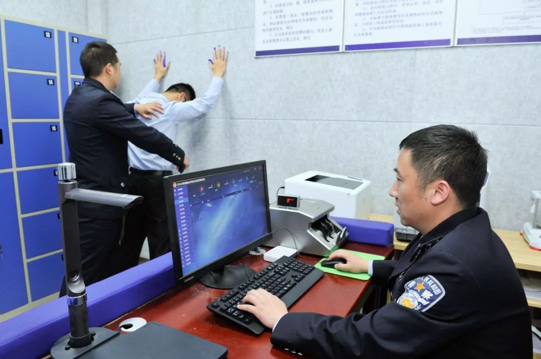 什么是"1671"执法监督管理体系丨昆明市公安机关推广智能化办案区建设