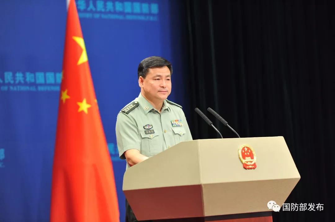 5月31日下午,在国防部例行记者会上,国防部新闻局副局长,国防部新闻