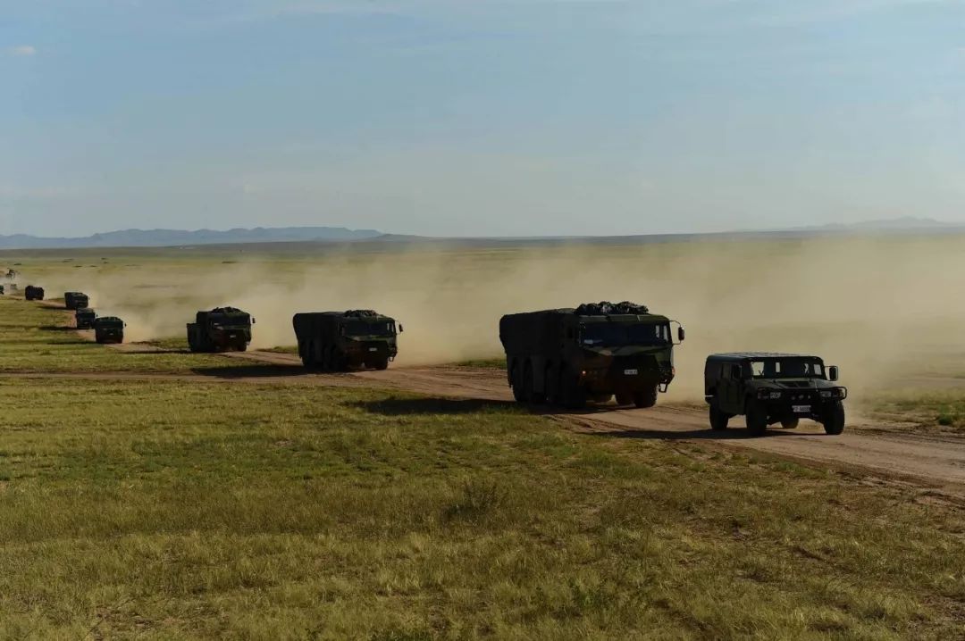 首届强军杯军营摄影展任方正作品