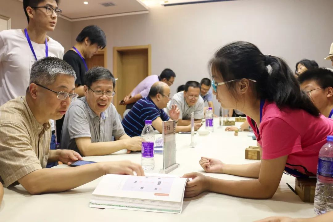 2018年全国中小学师生书法篆刻展示交流活动成功举行