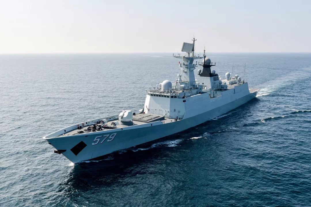 资讯 新闻 ▲海军邯郸舰,舷号579,和芜湖舰为同型导弹护卫舰,2014年7
