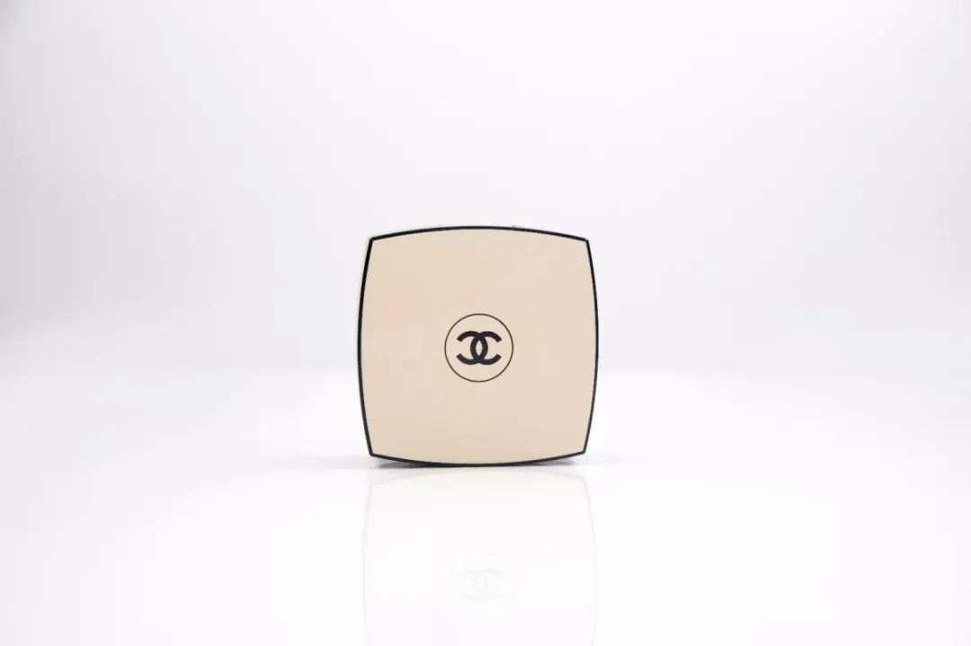 用了28款气垫粉底，玫珂菲、香奈儿很“丝滑”，悦诗风吟惨遭“嫌弃”!