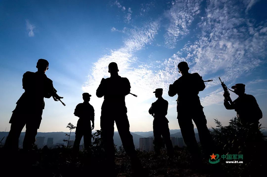 失信必严惩拒服兵役者将在社会寸步难行