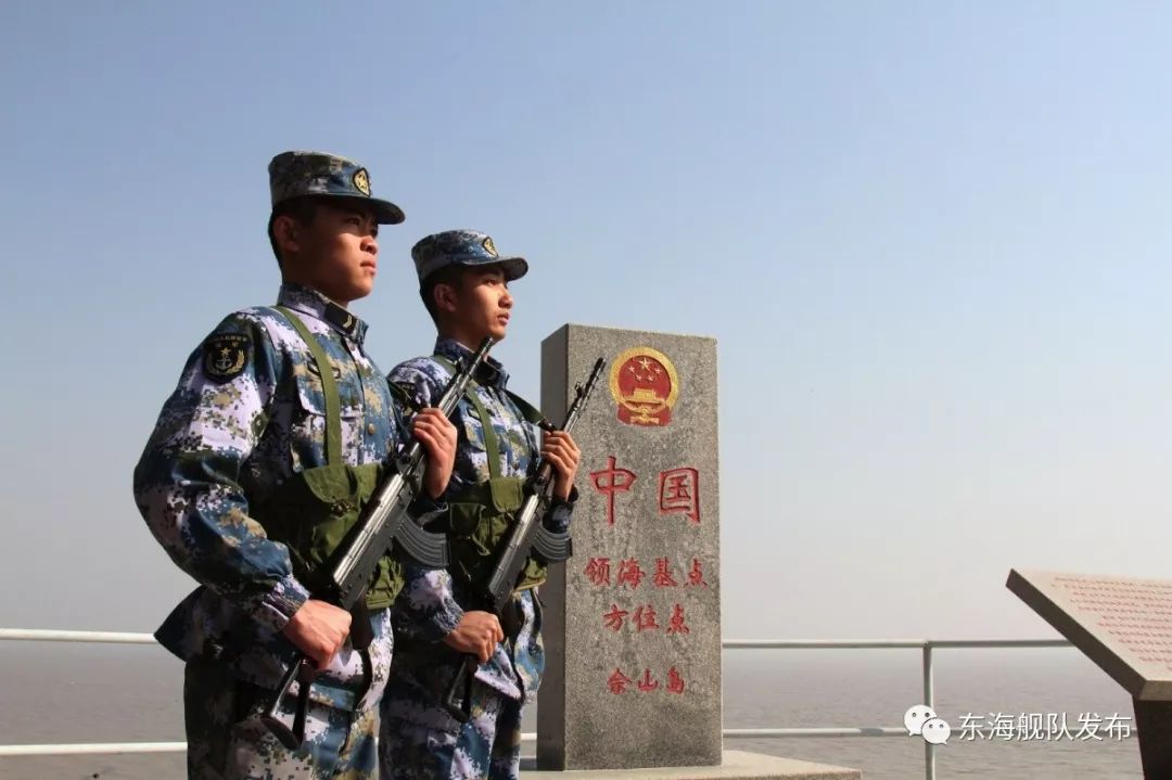 对于他们而言,开机即战斗被誉为"千里眼""顺风耳"观通部队常年处于24