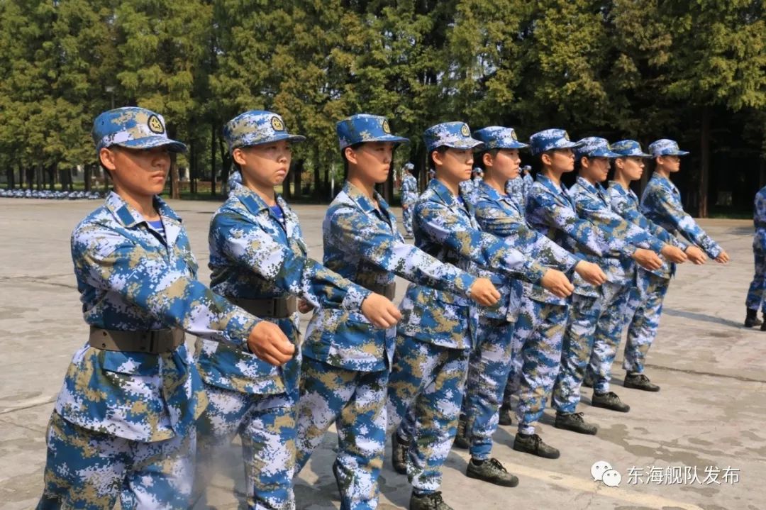 走进女兵训练营,领略她们的华丽蜕变