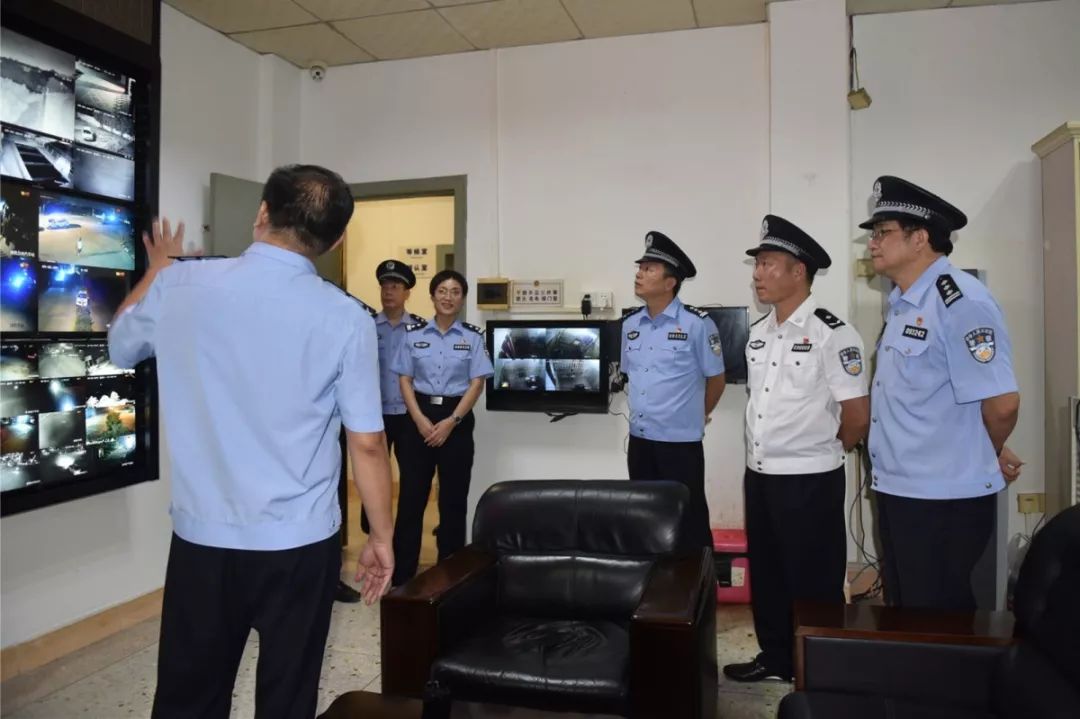 【速看】昨晚澄海公安出动大量警力,一口气抓了46人!其中一人才15岁!