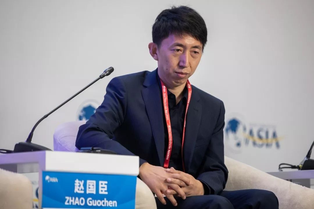 尽管赵国臣今年1月才刚刚向新华社记者表示,"无论外面投资市场怎样