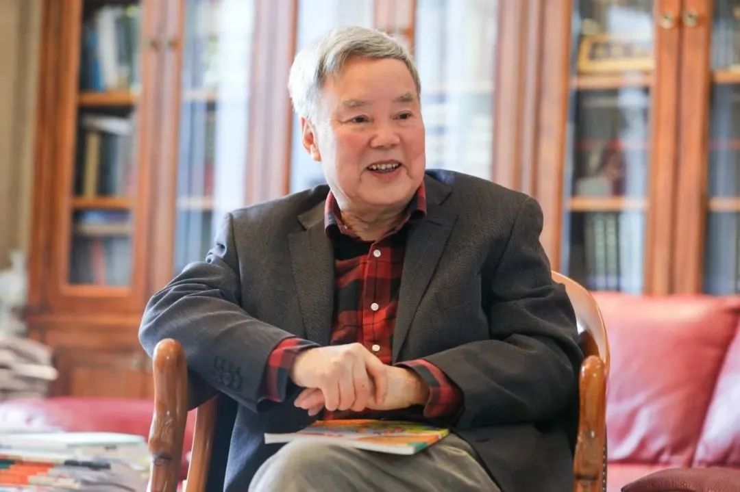 这位北大教授一定要认识