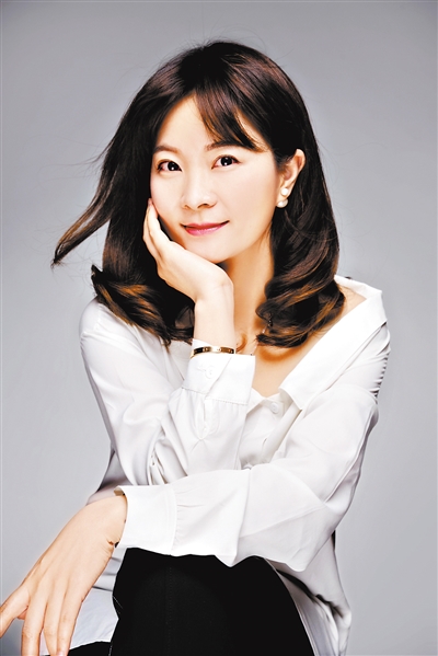 甚至曾无数次动过想将孩子重新塞回肚子里的想法…… 林晓丽 经济新