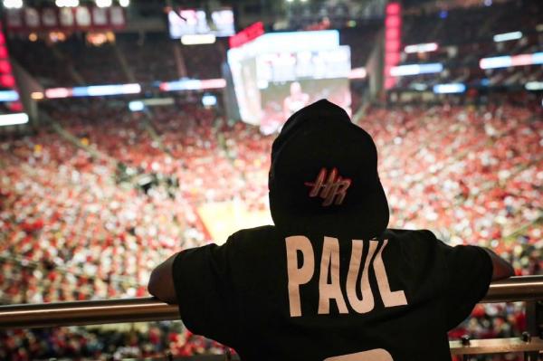 火箭27个三分无奈打铁,这一刻我们只想念圣保