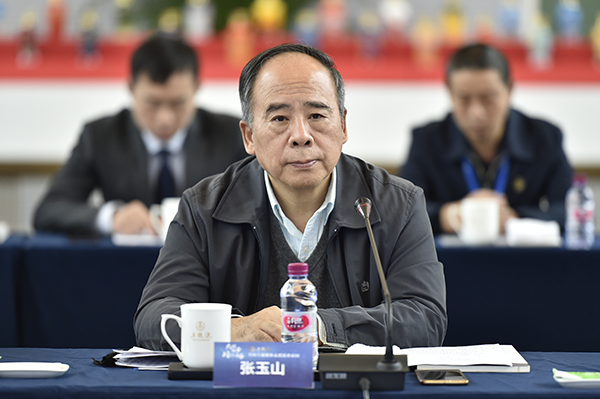 走进"浓香帝国":"中国酒王"五粮液千年传承创新 酿造"醉美"佳酿