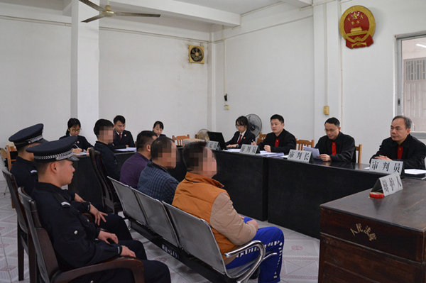 #扫黑除恶专项斗争#打响2019年扫黑除恶第一