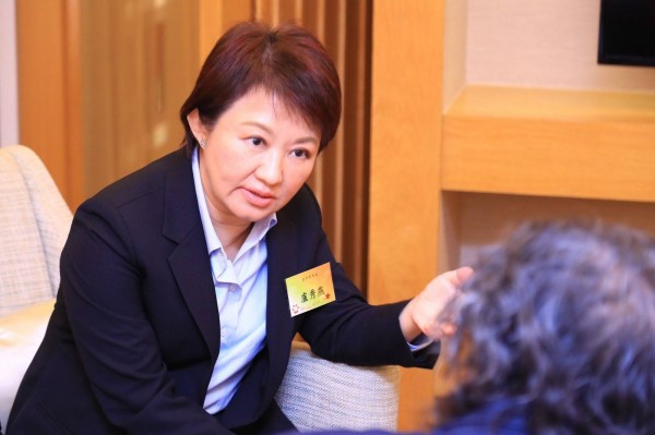 卢秀燕1月28日访问香港(图片来源:台媒)