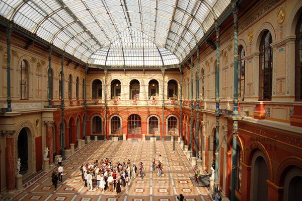 这座世界殿堂级的美术学院终于又来中国办展了竟然还免费又要排长队了