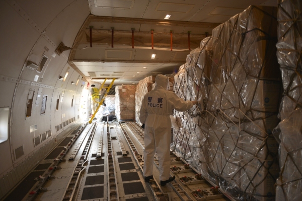 金鹏航空波音747货机运载物资从武汉起飞 驰援悉尼