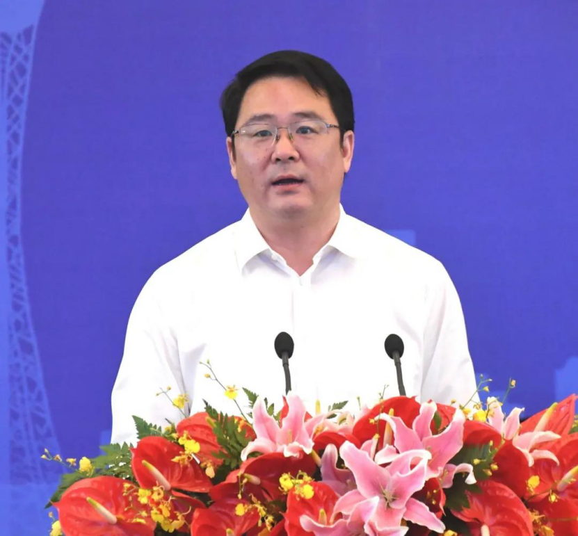 岛城风采绽放"别样"春天 扬中"云端"盛宴签约亿元项目25个