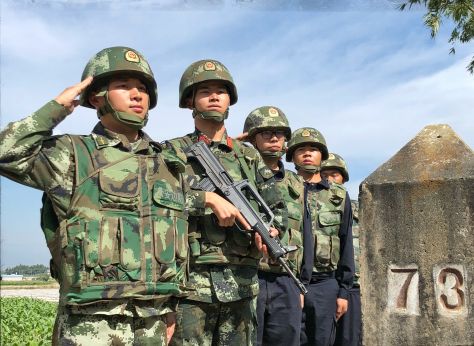 图集图为云南省德宏州公安边防支队瑞丽边防大队银井边境检查站官兵