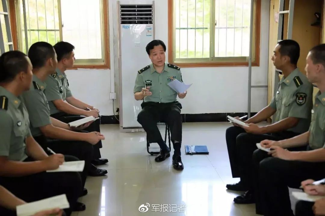 当年提出"理解万岁",已成将军的他再话"理解"|刘勇|万岁|陆军_新浪