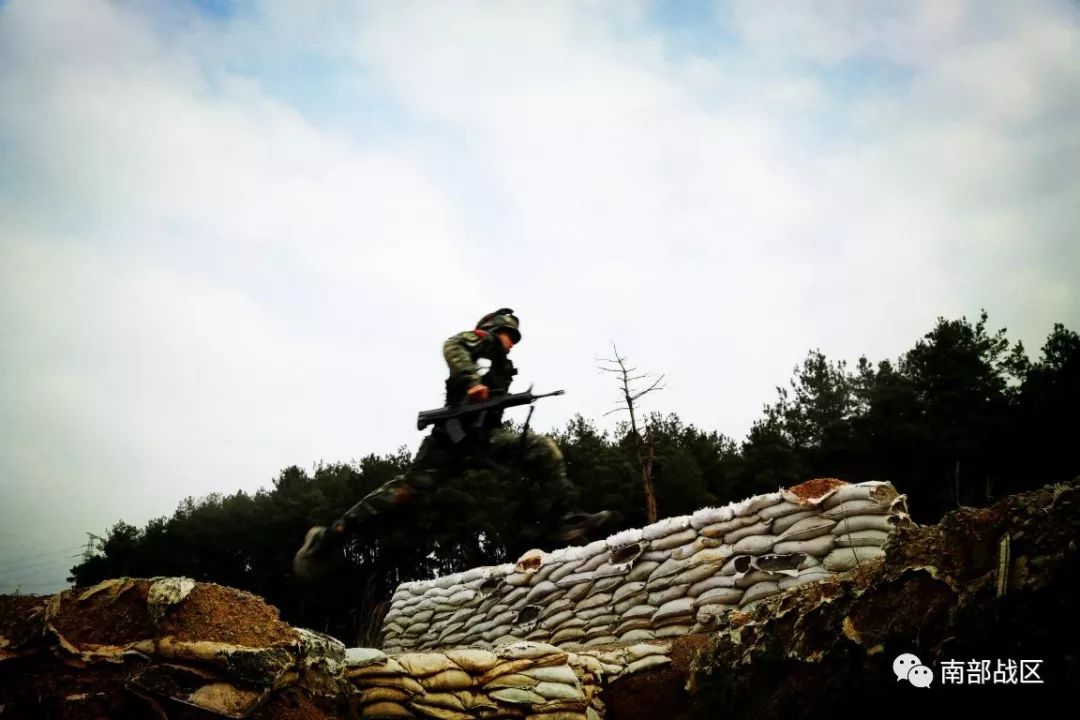 跨沟壑翻山岭,贵阳片区"魔鬼周"极限训练火热上演