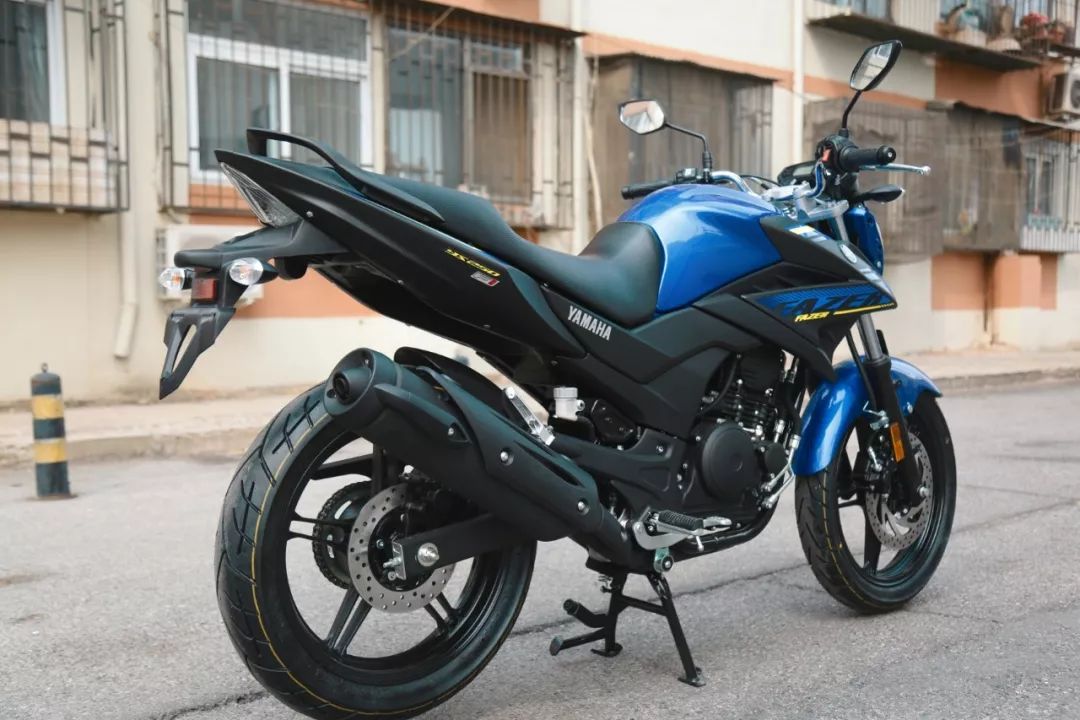 雅马哈新飞致250店内实拍.