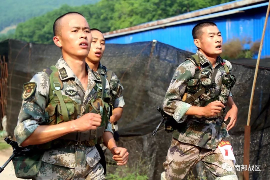 南部战区陆军组建边防专业骨干集训队