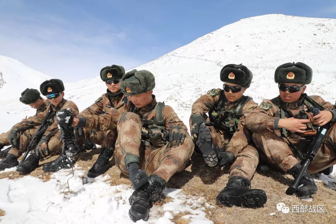 边防线上的见闻——廓噶尔特山口巡逻