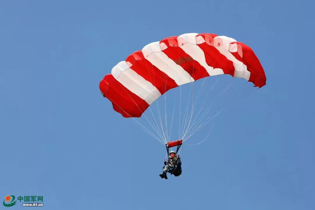 雷神|翼伞|突击队_新浪军事_新浪网