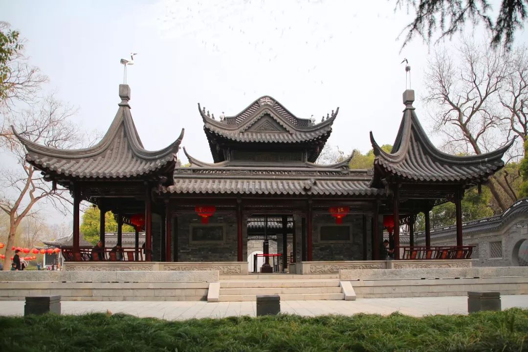 重温这座城市的历史记忆便可看遍泰州最有名的景点在泰州市区泰山公园