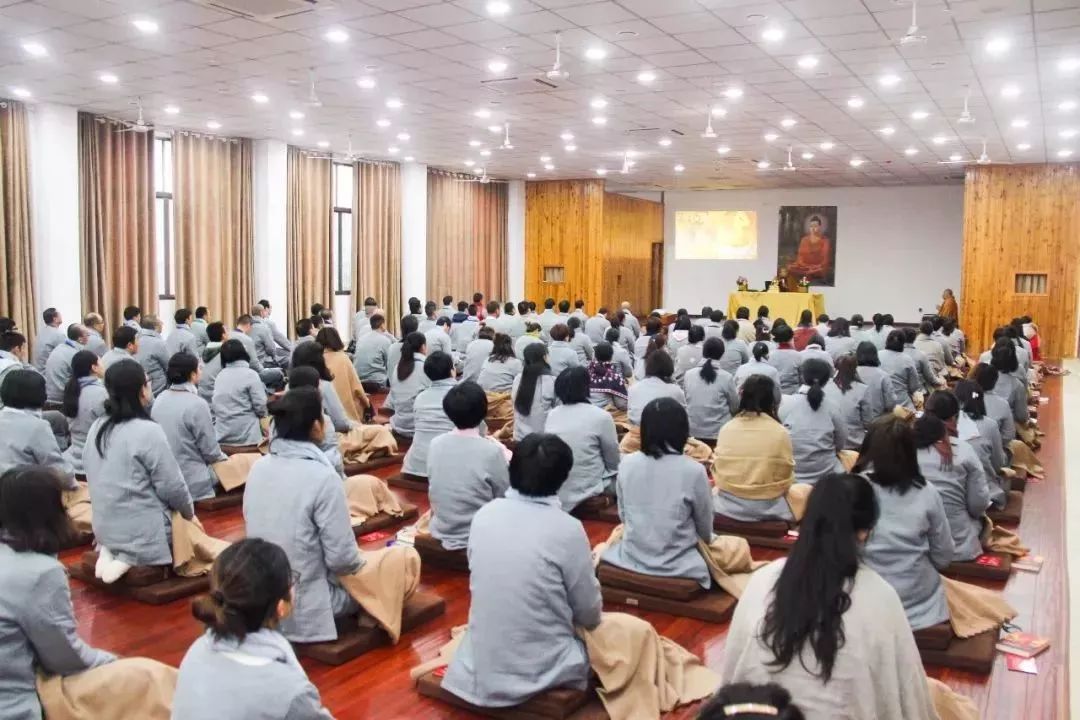 栖霞寺征集短期出家,不限男女,无需剃度,7天食宿全免!