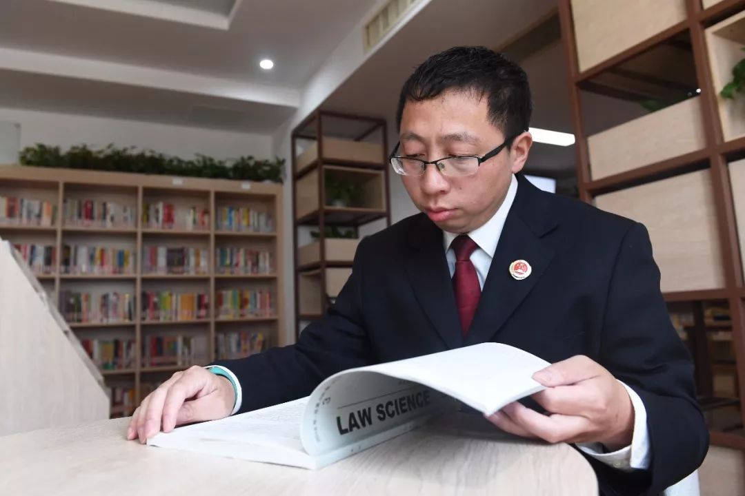 新时代检察官 | 任远:在亲历大案中"脱胎换骨"